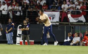 Thiago Carpini é o técnico do São Paulo. (Foto: Twitter do São Paulo)