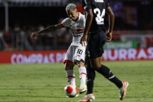 Luciano não vive boa fase no São Paulo. (Foto: Twitter do São Paulo)