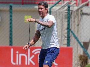 Técnico do São Paulo nunca perdeu do Ituano. (Foto: Twitter do SPFC)