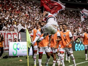 Luciano marca e São Paulo vence Internacional de Limeira pelo Paulistão. (Foto: Twitter do Paulistão)