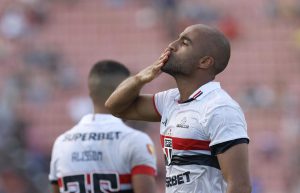 Lucas decide classificação do São Paulo para as quartas de final do Paulistão. (Foto: Twitter do SPFC)