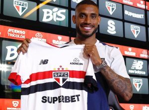 André Silva tem contrato até 2027 com o São Paulo. (Foto: Twitter do SPFC)