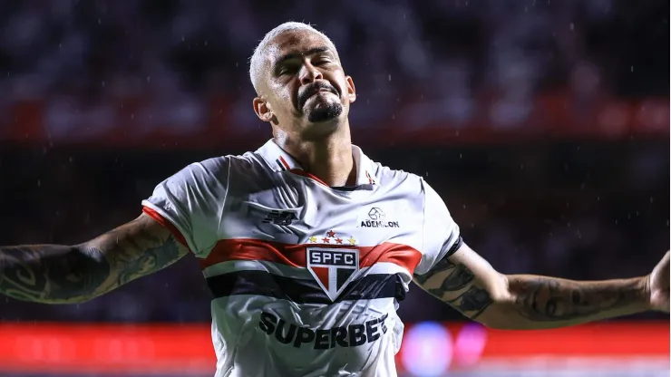 Luciano tem contrato com o São Paulo até dezembro de 2026. (Foto: Twitter do SPFC)