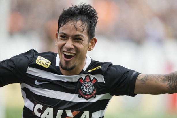 Atacante marcou seis vezes contra o São Paulo. (Foto:Daniel Augusto Jr. / Agência Corinthians)