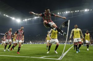 Luciano estará disponível para o Majestoso. (Foto: Miguel Schincariol / GettyImages)