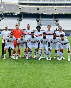 Time está na final de torneio disputado nos EUA. (Foto: Twitter do São Paulo)