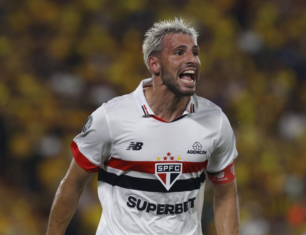 Calleri vira segundo maior artilheiro do São Paulo na história da Libertadores. (Foto: Twitter do SPFC)