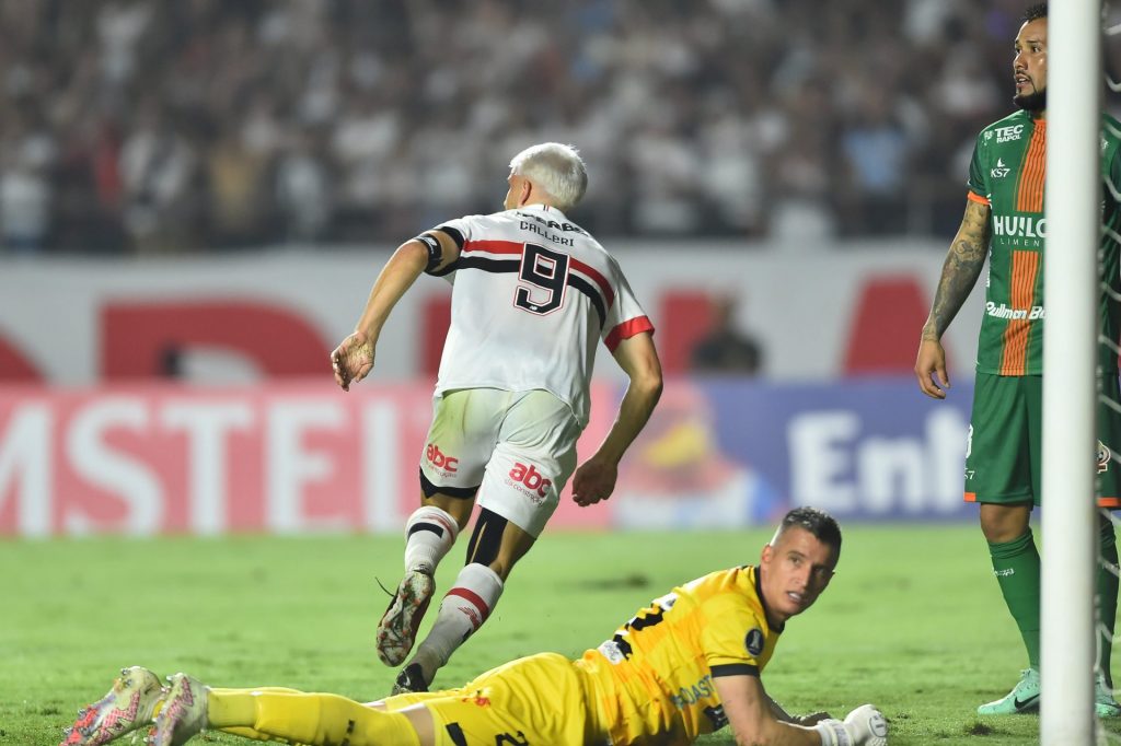 Calleri marcou o gol da vitória do São Paulo contra o Cobresal. (Foto: Twitter do SPFC)