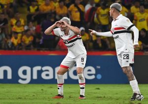 Calleri marca de novo e São Paulo vence pela Libertadores. (Foto: Twitter da Libertadores)