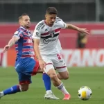 São Paulo enfrenta o Fortaleza no MorumBIS pelo Brasileirão. (Foto: Twitter do SPFC)
