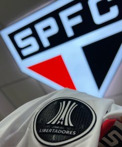 São Paulo pode terminar a rodada na liderança do grupo. (Foto: Twitter do SPFC)