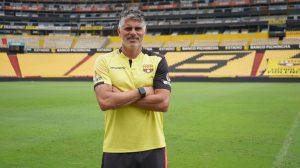 Adversário do São Paulo na Libertadores demite técnico. (Foto: Israel Mora / PRIMICIAS)
