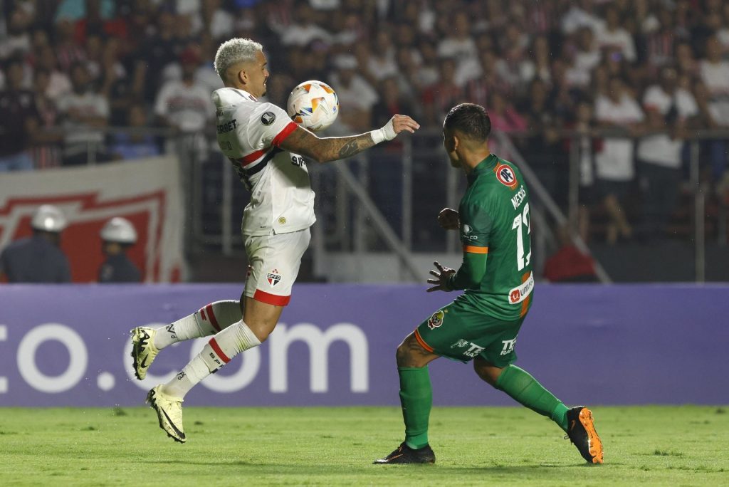 São Paulo enfrenta o Cobresal pela Copa Libertadores. (Foto: Twitter do SPFC)
