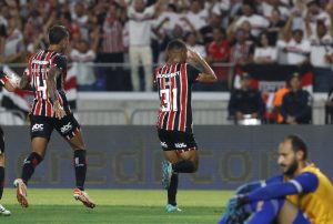 Com Zubeldía no comando, São Paulo vence Águia de Marabá com dois gols marcados por Juan. (Foto: Twitter do SPFC)