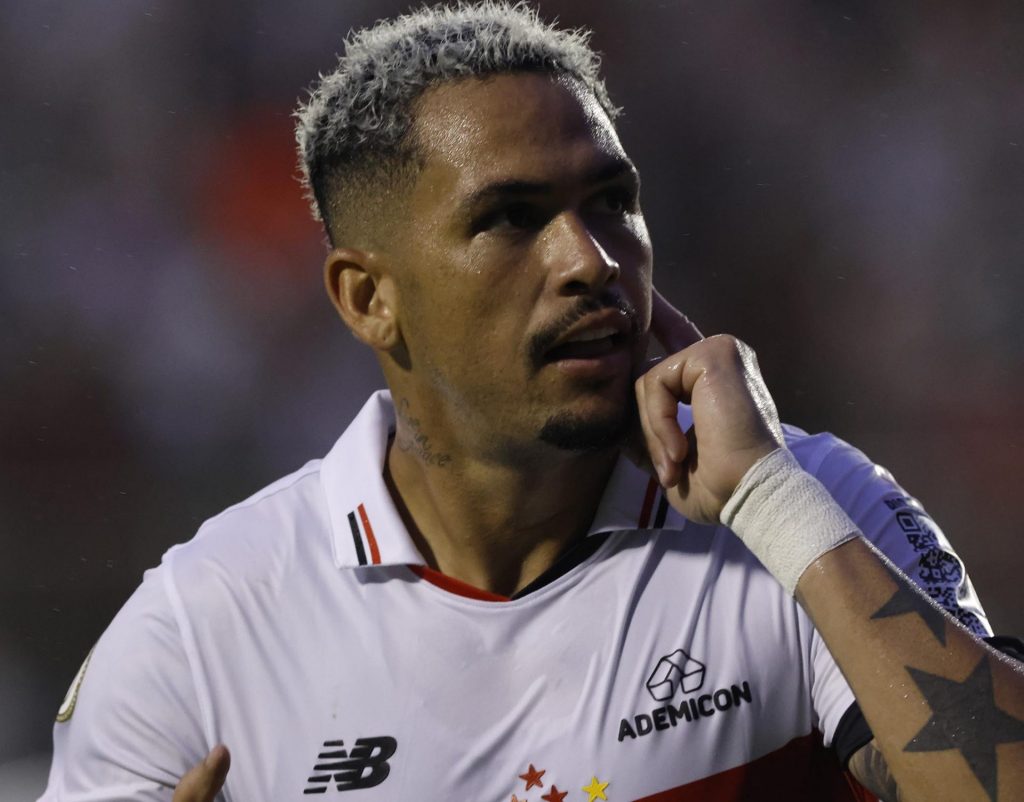 Atacante do São Paulo marcou dois gols em vitória em Salvador. (Créditos: Rubens Chiri/Saopaulofc.net)