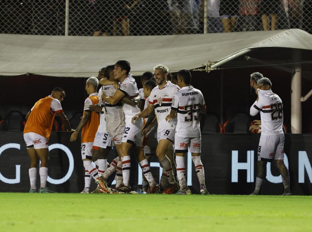 São Paulo vence segunda fora de casa pelo Brasileirão. (Créditos: Rubens Chiri/Saopaulofc.net)