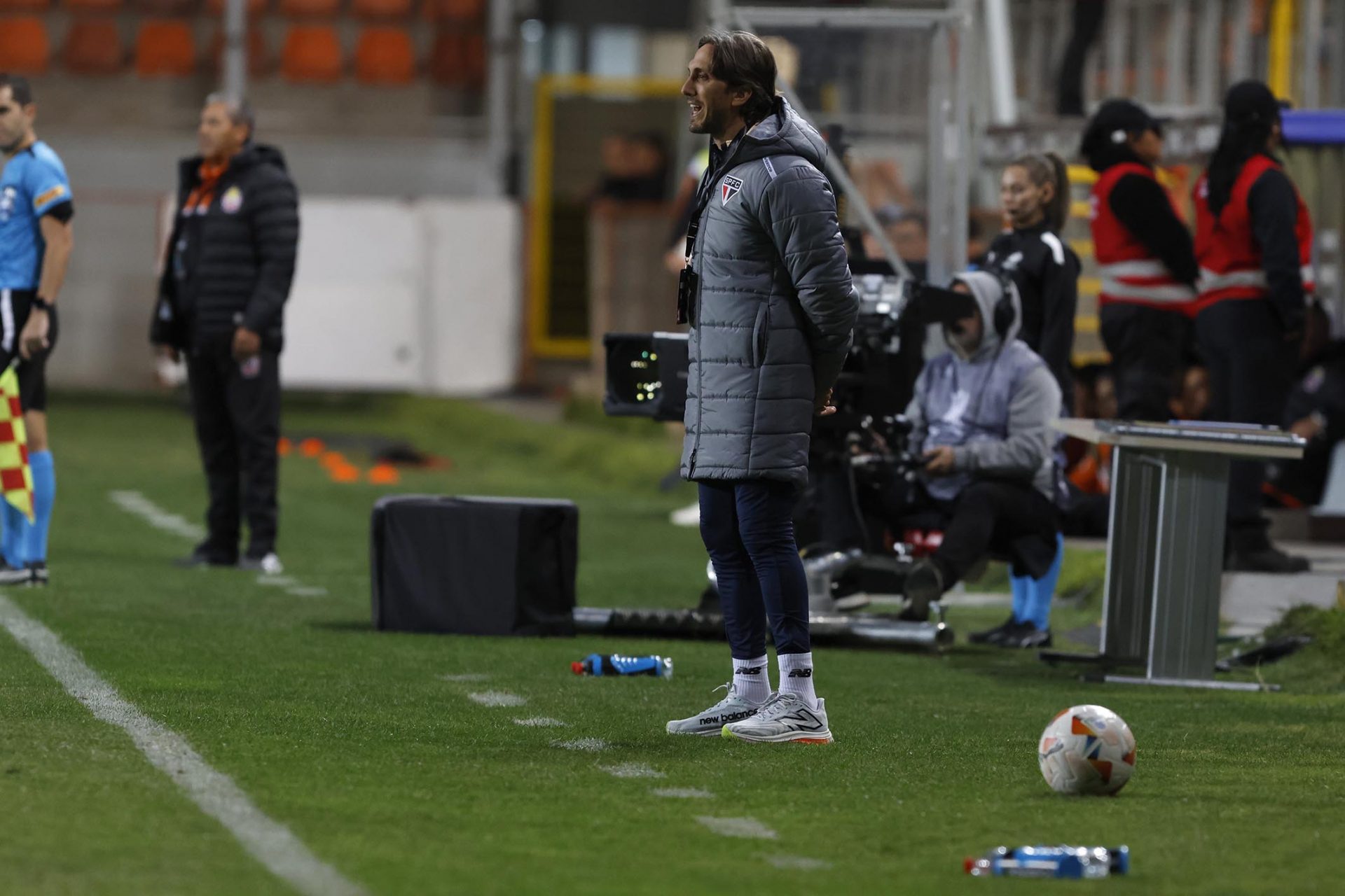 Zubeldía segue invicto no comando do Tricolor. (Créditos: Rubens Chiri/Saopaulofc)