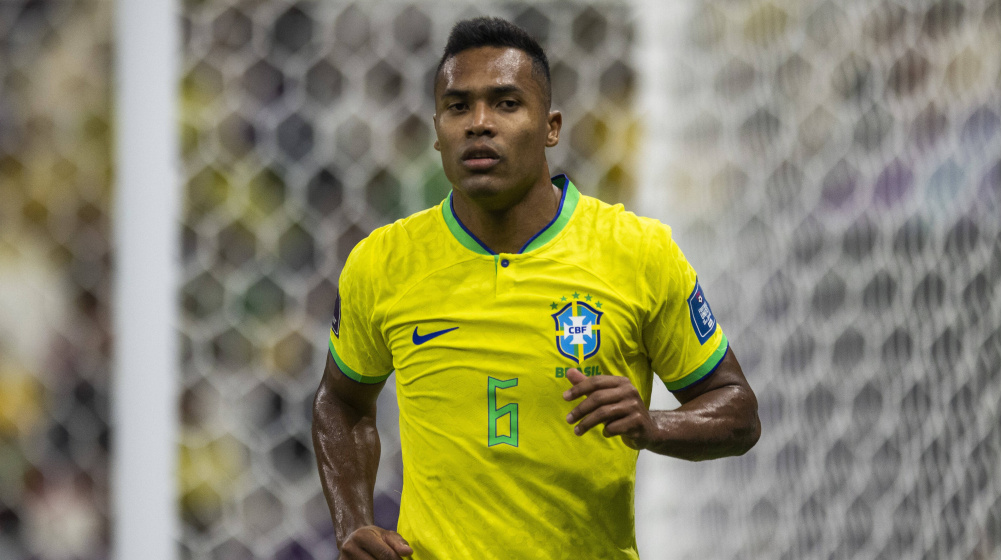 Alex Sandro disputou a última Copa do Mundo, em 2022, pela Seleção Brasileira. Ele despertou o interesse do São Paulo. (Foto: Twitter da CBF)