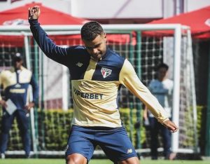 São Paulo enfrenta Fluminense no MorumBIS por uma vaga no G-4 do Brasileirão. (Foto: Twitter do SPFC)