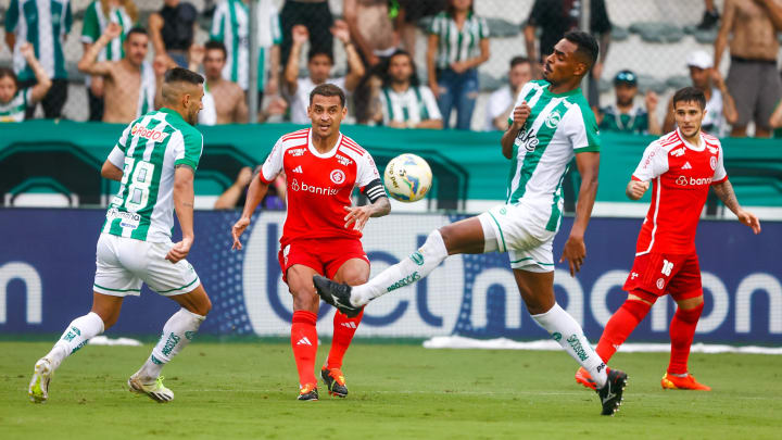 Juventude e Internacional tiveram duelo adiado pela Copa do Brasil. Fortes chuvas fizeram jogos dos times gaúchos serem adiados pelo Brasileirão. (Foto: Luiz Erbes/AGIF)