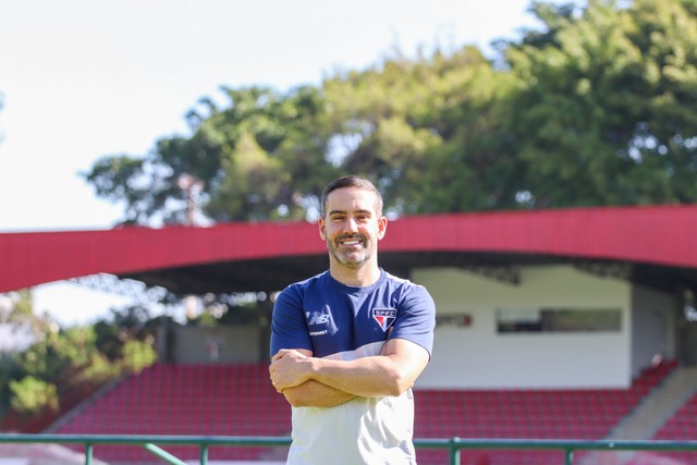 São Paulo anuncia Felipe Marques como novo chefe de saúde e performance do clube. (Foto: Twitter do SPFC)