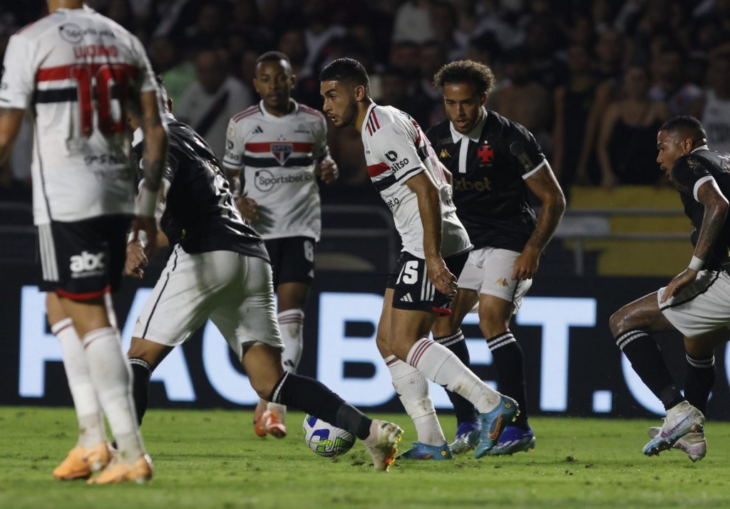 São Paulo enfrenta o Vasco em São Januário. (Foto: X do SPFC)