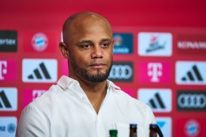 Kompany, técnico do Bayern de Munique, quer atacante do São Paulo. (Foto: S. Mellar/FC Bayern)