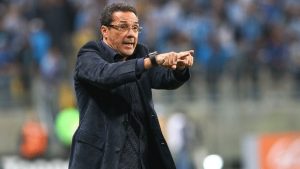Vanderlei Luxemburgo volta a falar do São Paulo nas redes sociais. (Foto: X do Brasileirão)