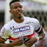 Thiago Mendes negocia para reforçar o São Paulo. (Foto: X do SPFC)