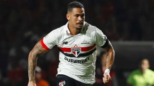 Luciano teve uma atuação discreta durante a partida entre Inter x São Paulo FC - Foto: Rubens Chiri