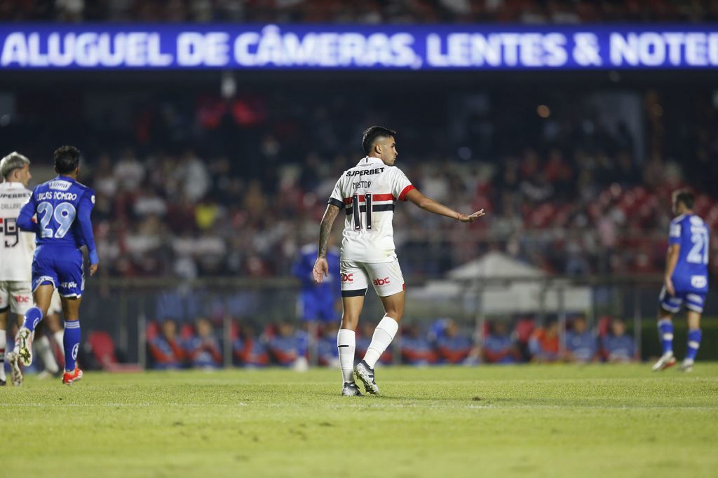 Nestor está valorizado no São Paulo. (Foto: X do SPFC)