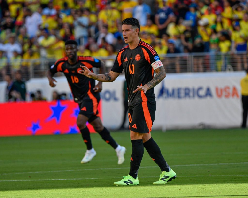 James Rodríguez tem atuação de destaque pela Colômbia. (Foto: X do James)