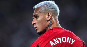 Antony tem contrato com o United até o final da temporada 2026/2027 - Foto: Reprodução Man United