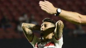 Ex-São Paulo, Emiliano Rigoni está próximo de retornar ao futebol brasileiro. - Foto: Rubens Chiri