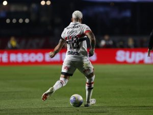 Luciano fez uma partida discreta contra o Atlético Mineiro pela Copa do Brasil. (Foto: X do SPFC)