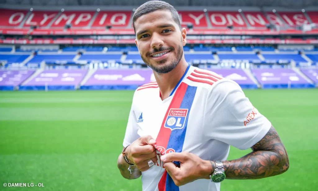 Henrique vira opção ao São Paulo na lateral-esquerda. (Foto: Damien/OL)