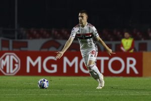 Felipe Negrucci é mais uma cria da base do São Paulo. (Foto: X do SPFC)