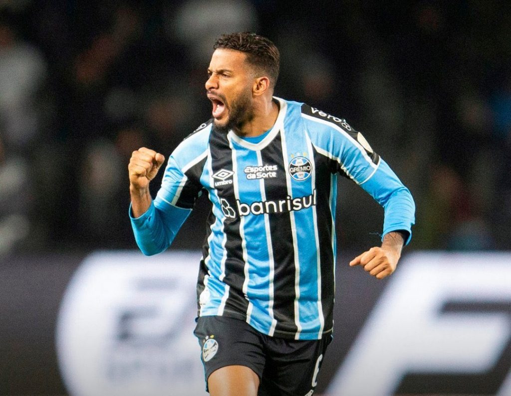 Ex-São Paulo, Reinaldo tem contrato com o Grêmio até dezembro. (Foto: Du Caneppele/Pera Photo Press)