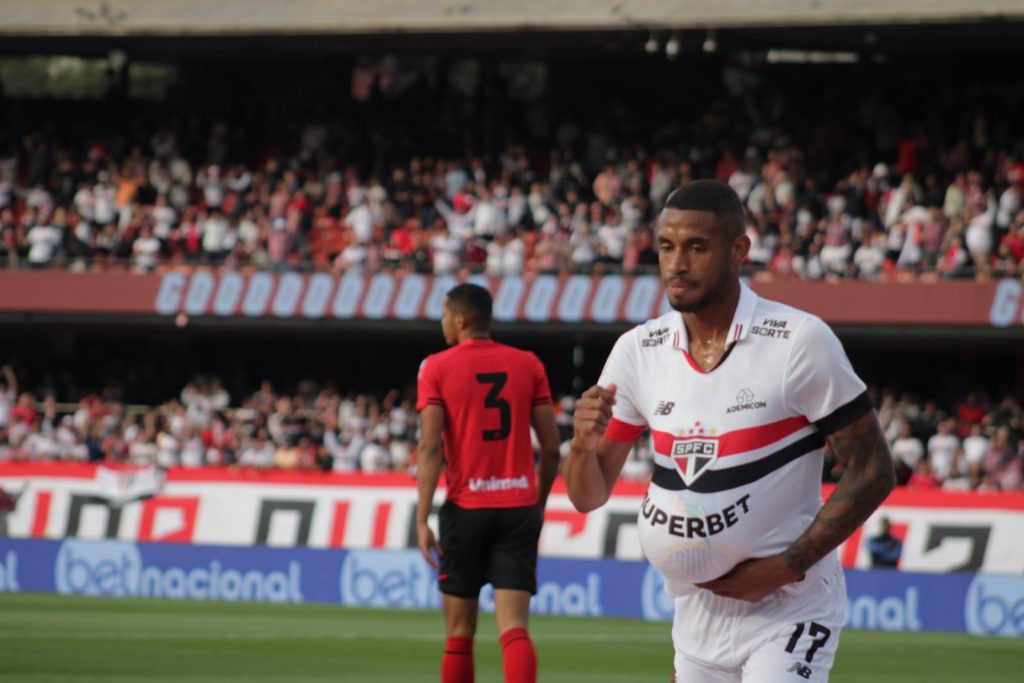 André Silva, autor do gol que garantiu a vitória do São Paulo - Foto: Guilherme Eduardo