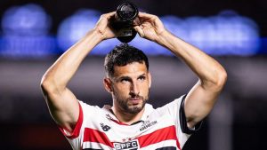 Calleri atinge marca histórica no São Paulo. (Foto: Victor Monteiro)