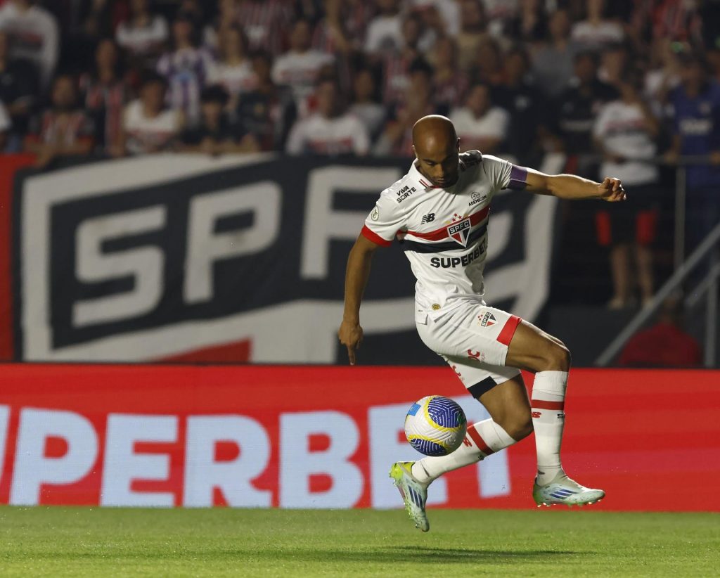 Lucas é a esperança de gols do São Paulo na temporada. (Foto: Rubens Chiri/SPFC)