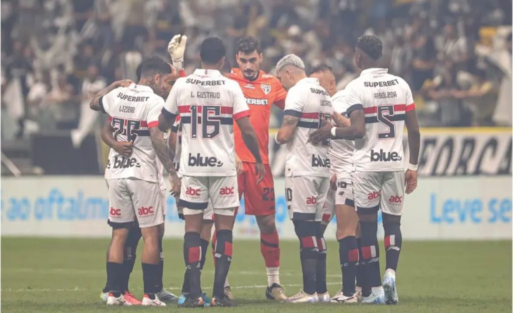 Craque do São Paulo é detonado por jornalistas após eliminação. Foto: Reprodução