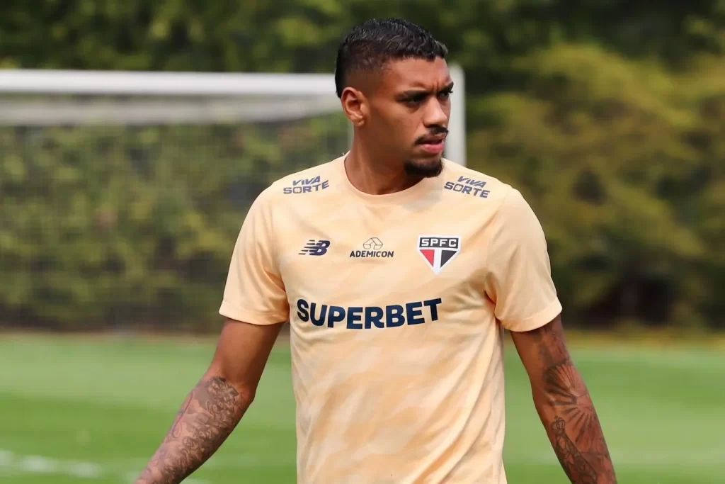 Ruan Tressoldi ainda não jogou pelo São Paulo - Foto: São Paulo FC/Rubens Chiri