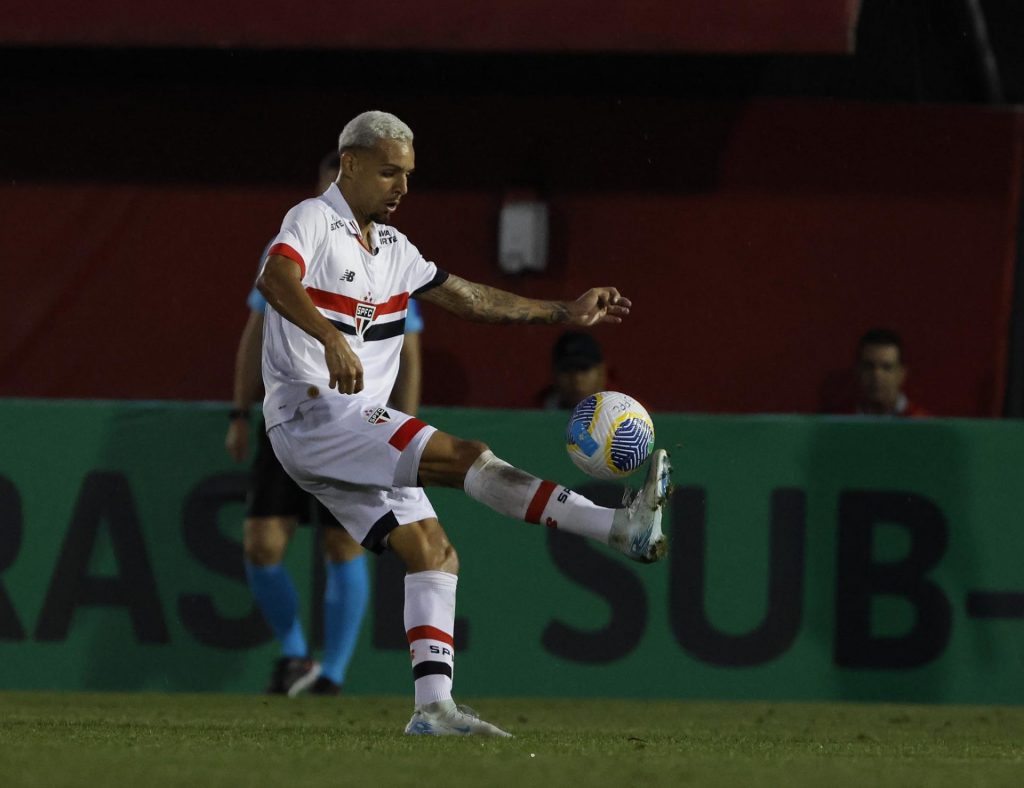 Matheus é um dos destaques do São Paulo no sub-20. (Foto: Rubens Chiri/SPFC)