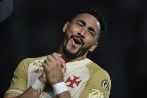 Payet marca duas vezes, e Vasco vence Bahia de Rogério Ceni pelo Brasileirão. (Foto: Thiago Ribeiro/ Agif/Gazeta Press)