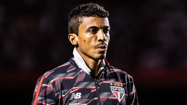 Luiz Gustavo pode estar com seus dias contados no São Paulo FC. - Foto: Abner Dourado/AGIF