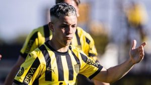 Leo Fernández, do Peñarol - Foto: Site oficial do Peñarol