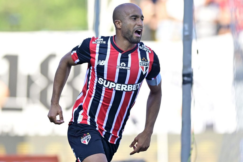 São Paulo empata contra o Red Bull Bragantino, com gol de Lucas. (Foto: Eduardo Carmim/Photo Premium/Gazeta Press)