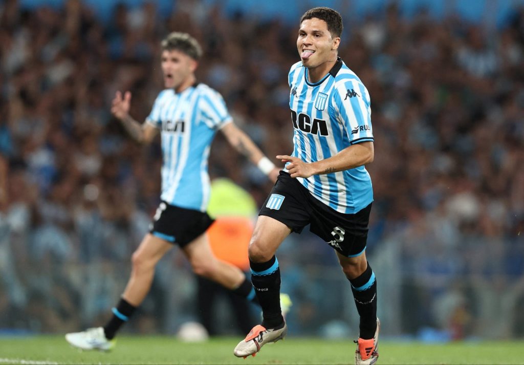 Quintero atuando no Racing, da Argentina - Foto: Reprodução/Racing