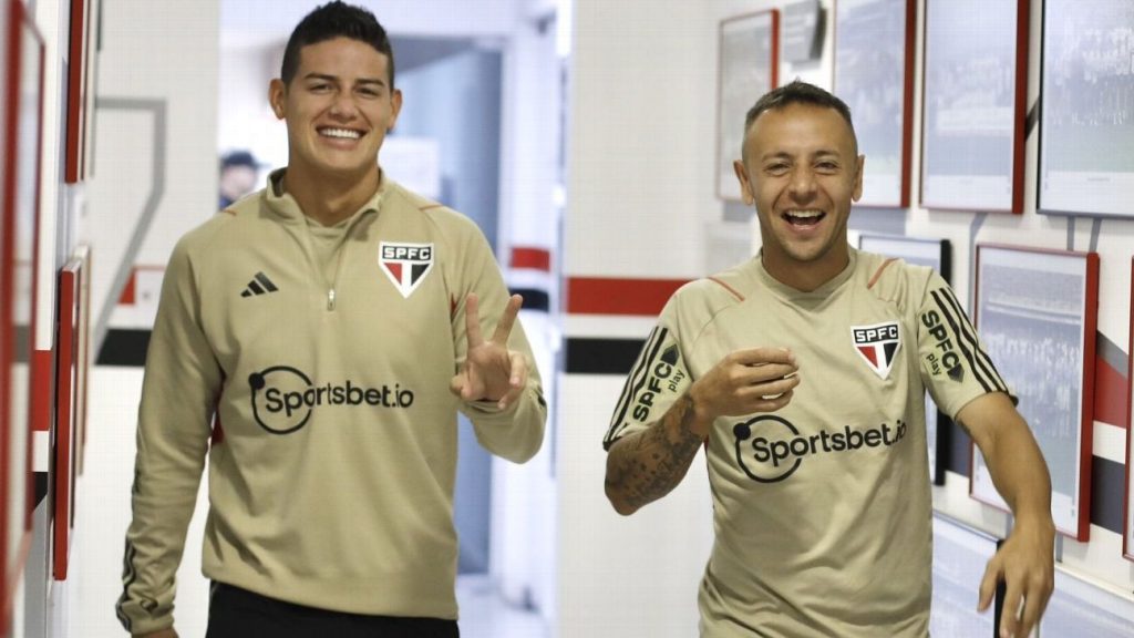 Rafinha revela briga com James Rodríguez no São Paulo. (Foto: Reprodução/SPFC)